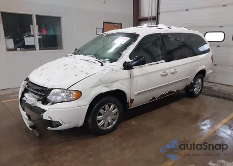 2006 Chrysler Town & Country Touring z USA, uszkodzony, nr VIN 2A4GP54L66R894316